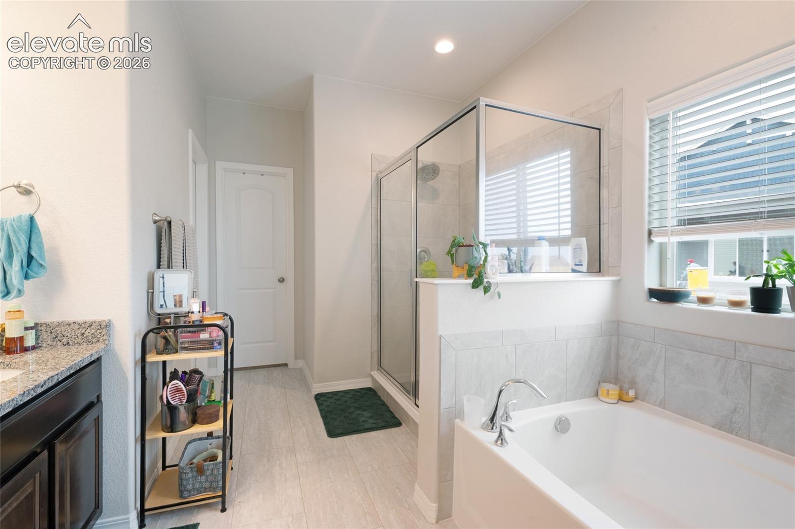 Listing photo 13 for 11045 Rolling Mesa Drive