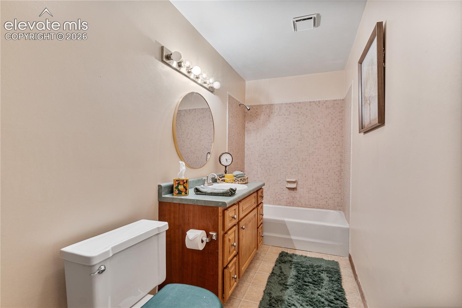 Listing photo 34 for 222 Clio Avenue