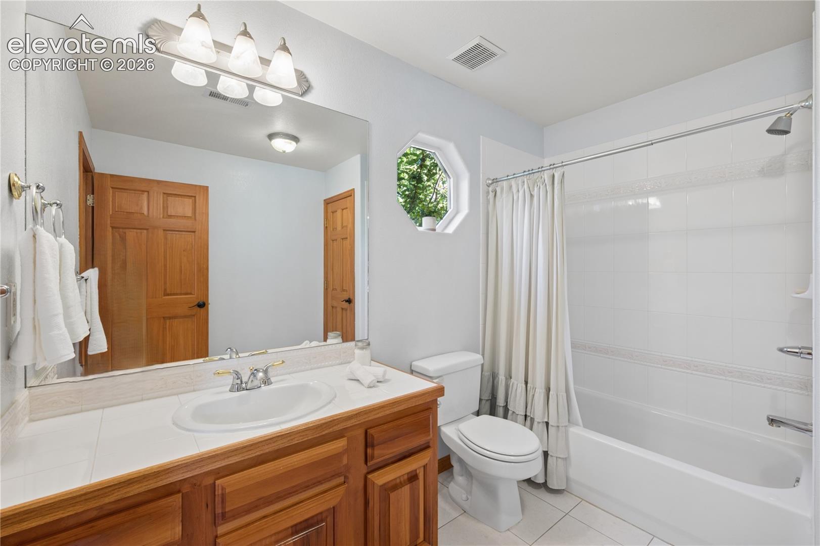 Listing photo 29 for 2285 Vanreen Drive