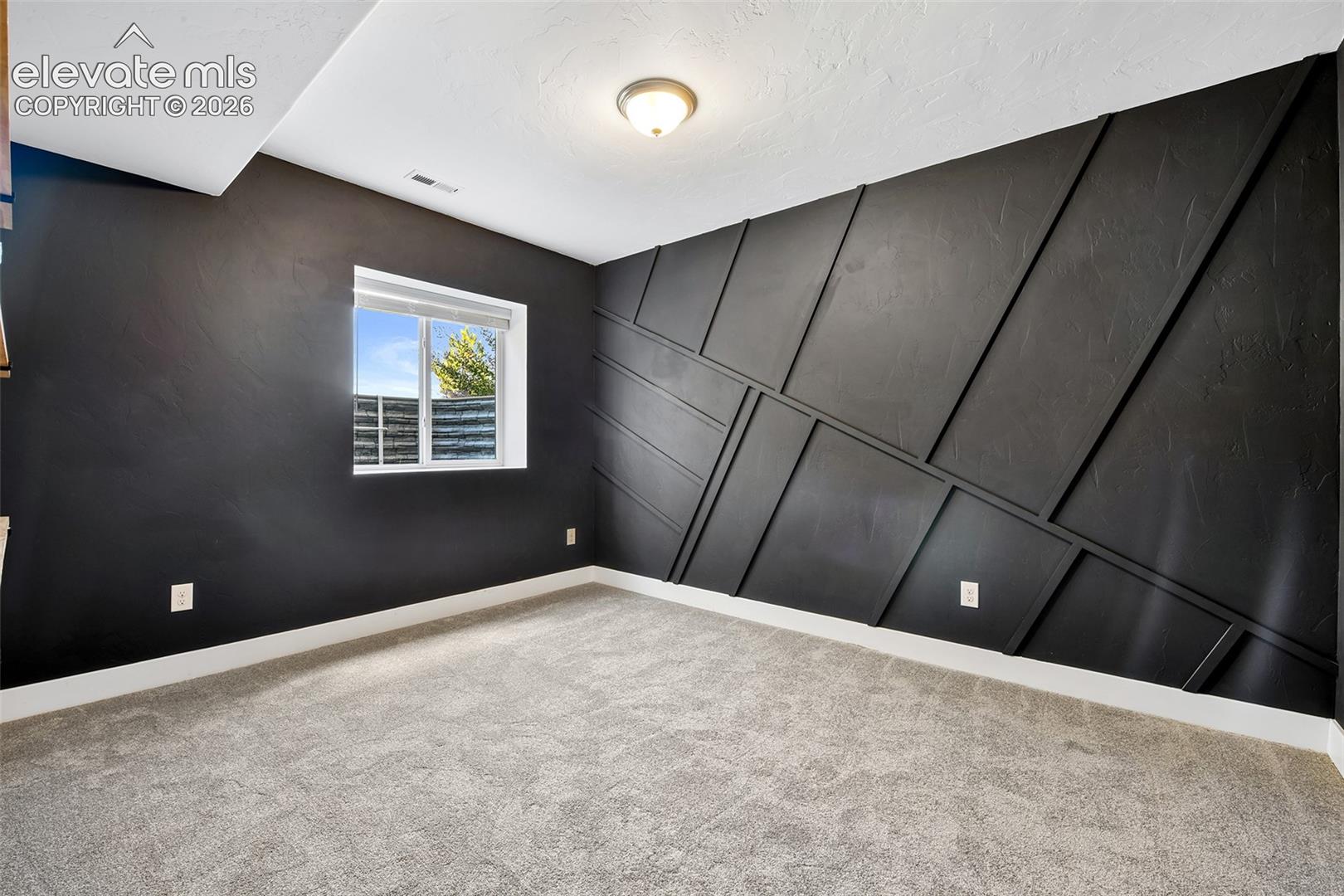 Listing photo 34 for 933 Tree Bark Terrace