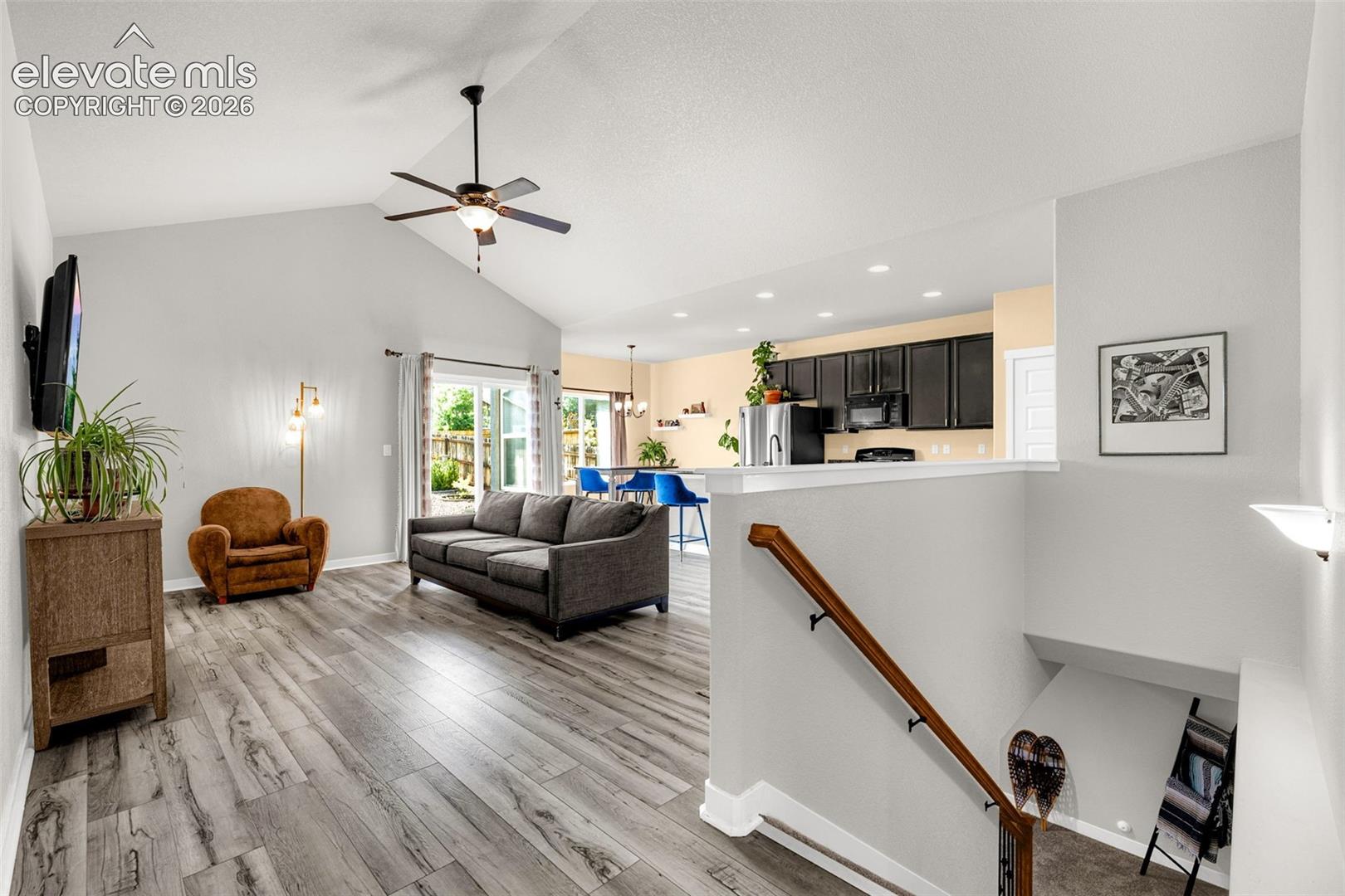 Listing photo 7 for 6898 Tullamore Drive