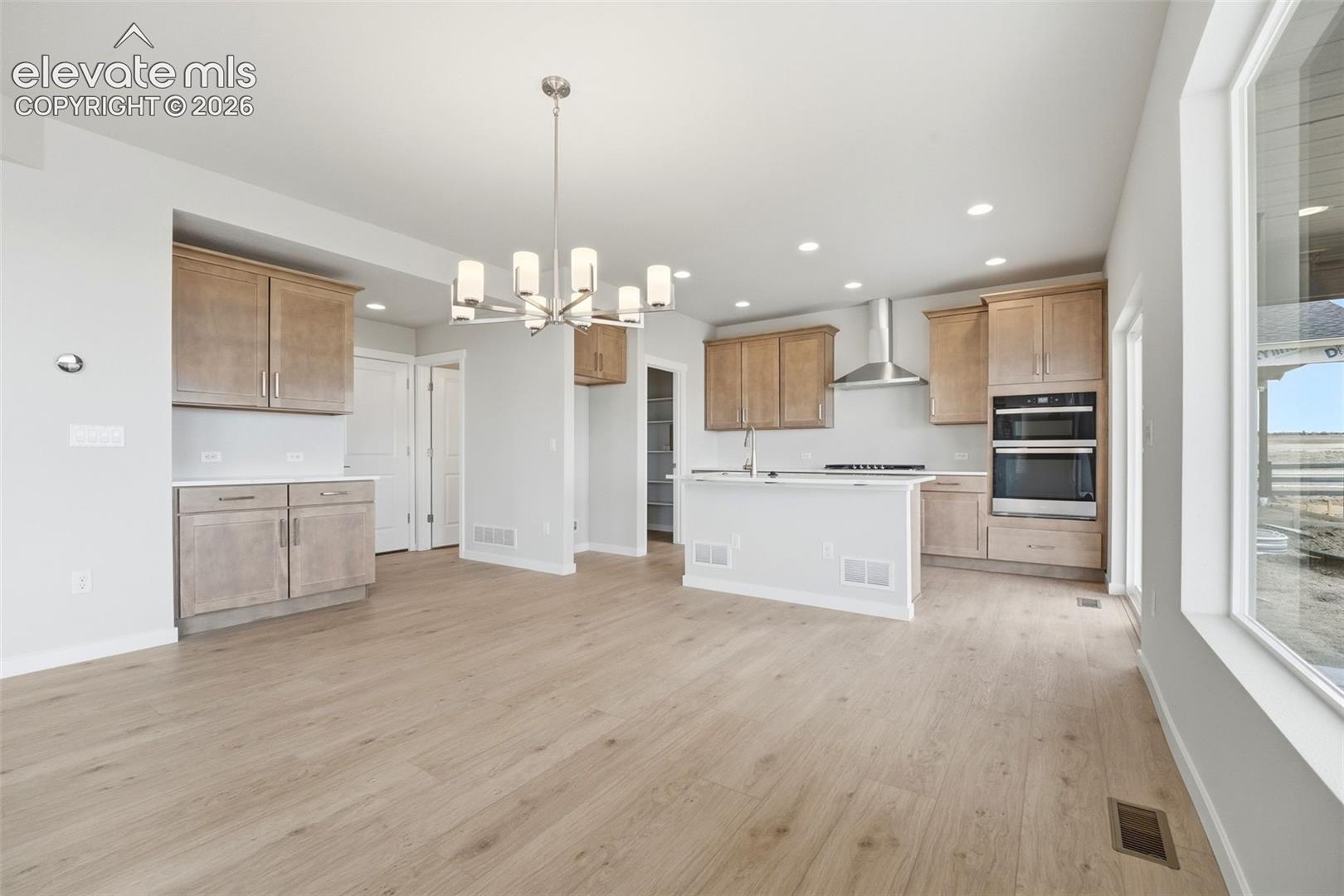 Listing photo 10 for 7979 Wilton Drive