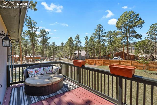 Listing photo 13 for 600 Spruce Street