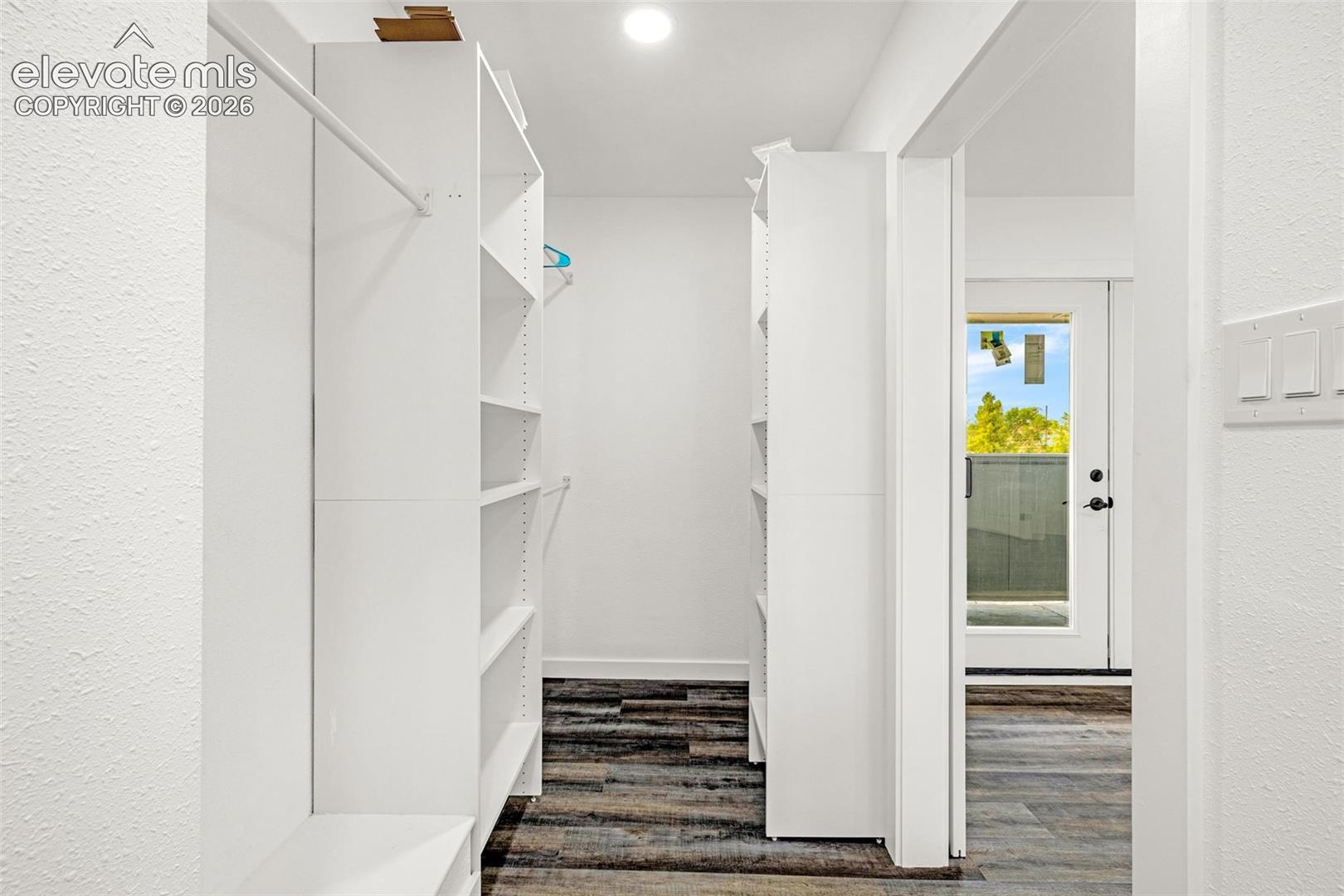 Listing photo 31 for 1375 Bonita Drive