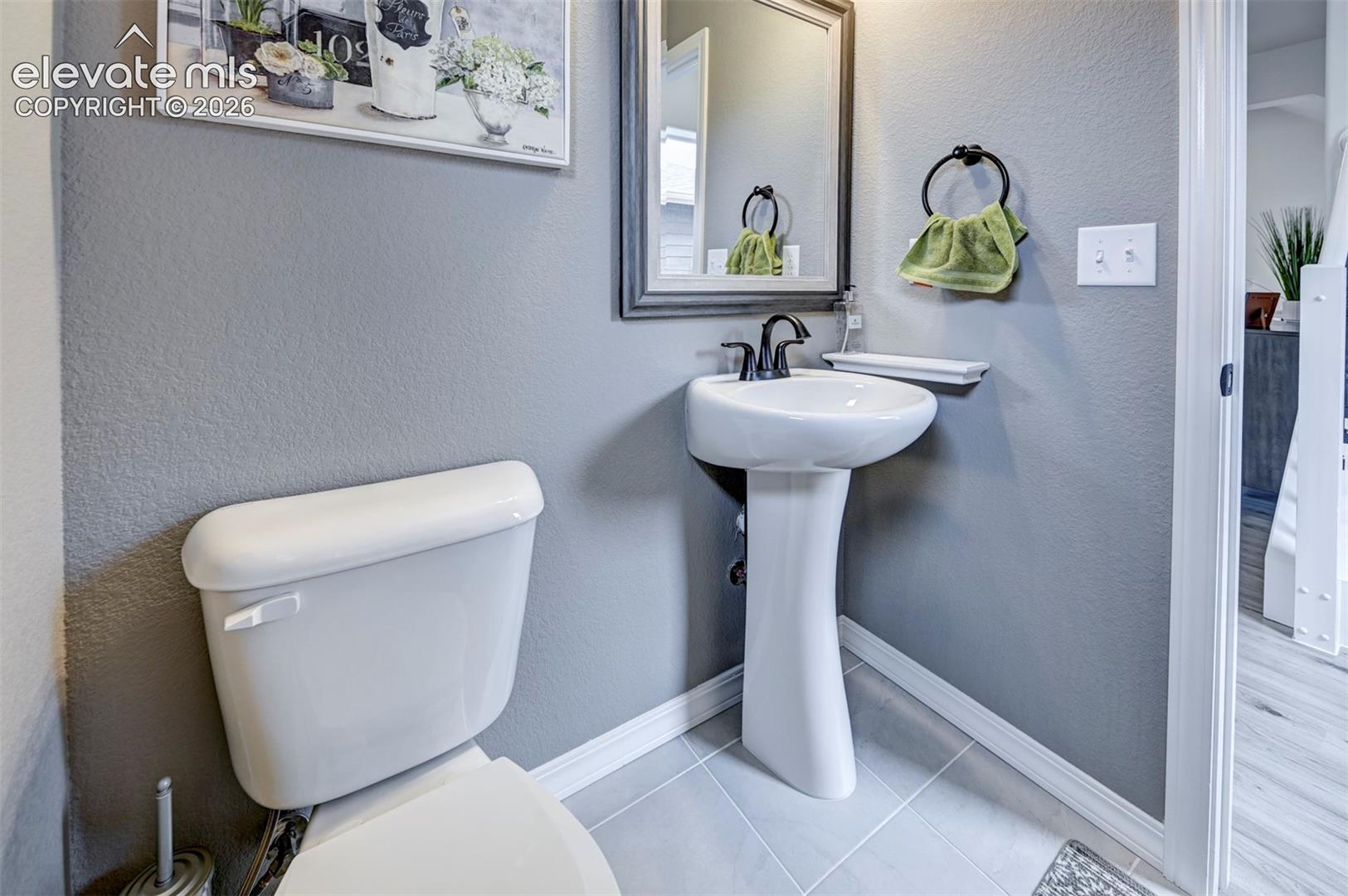 Listing photo 20 for 4512 Hawk Haven View