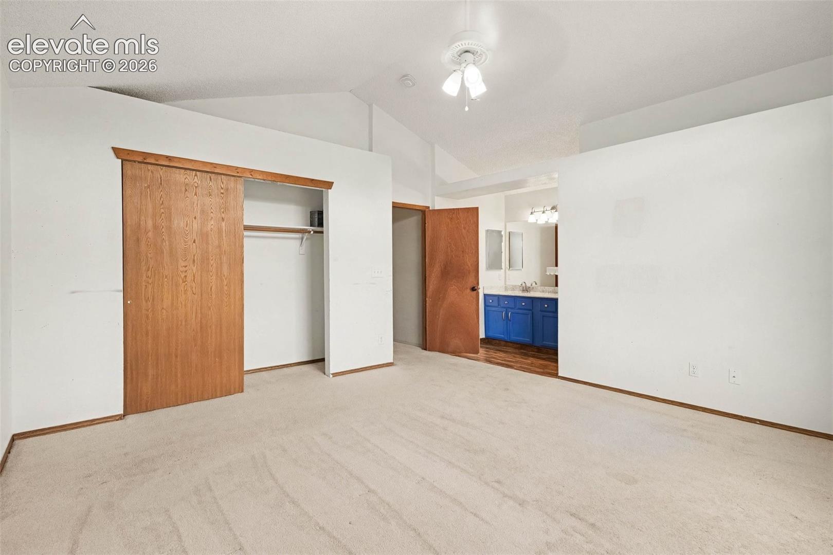 Listing photo 11 for 9419 Daystar Terrace