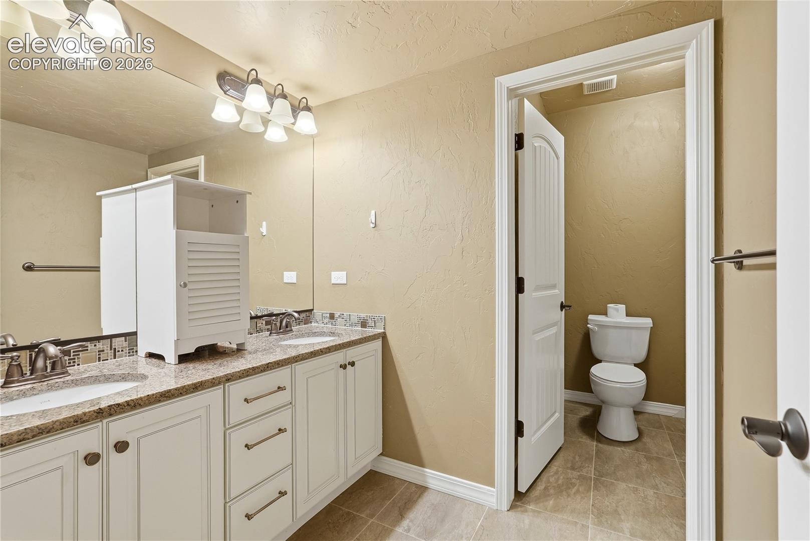 Listing photo 44 for 1908 Turnbull Drive