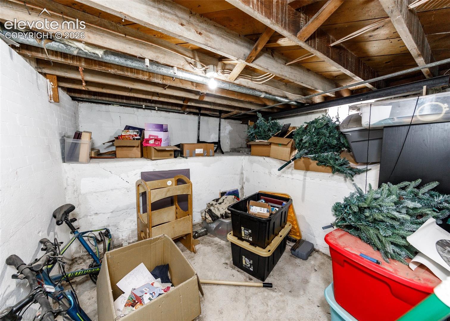 Listing photo 32 for 2035 Pine Street