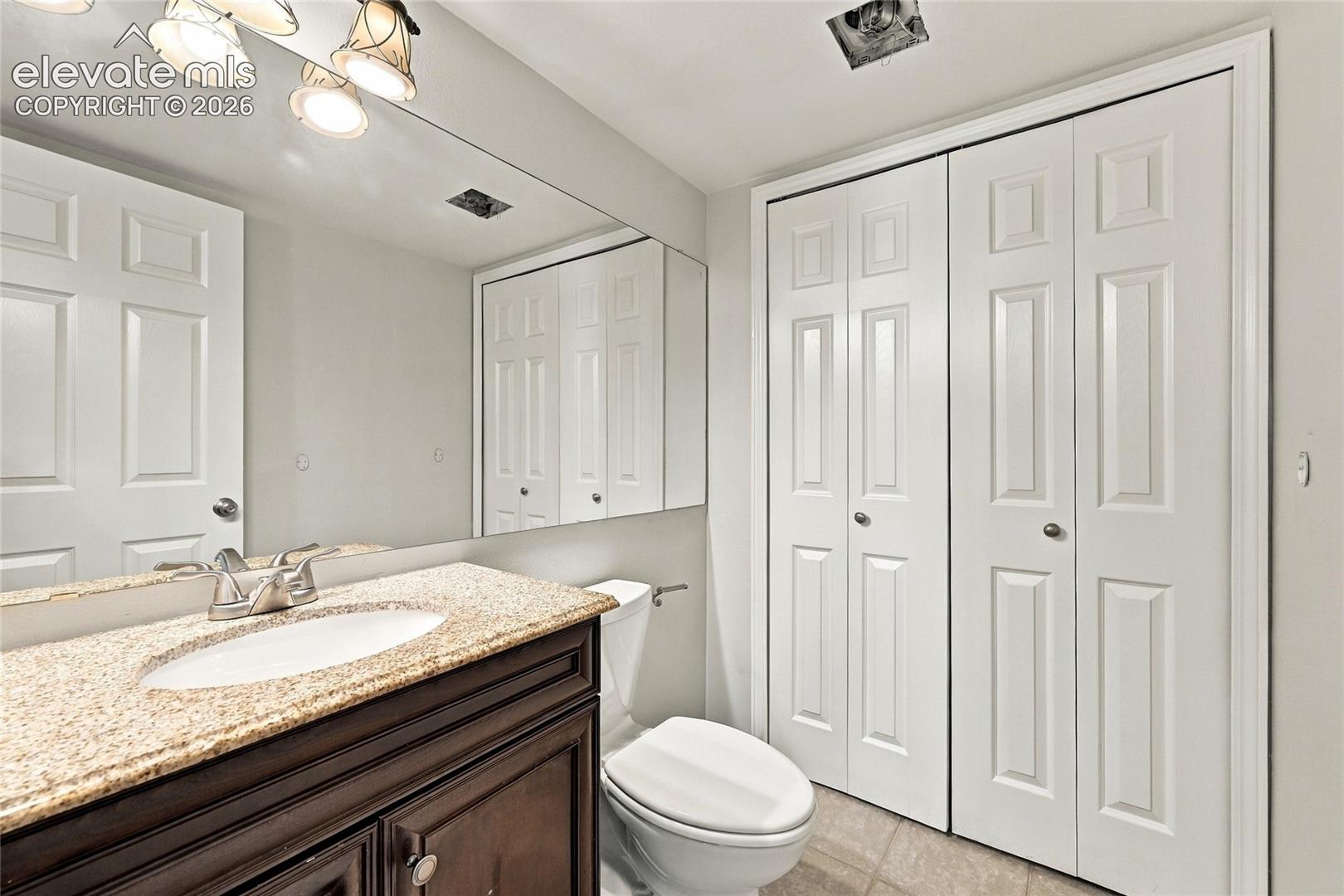 Listing photo 11 for 3705 Brisbane Drive