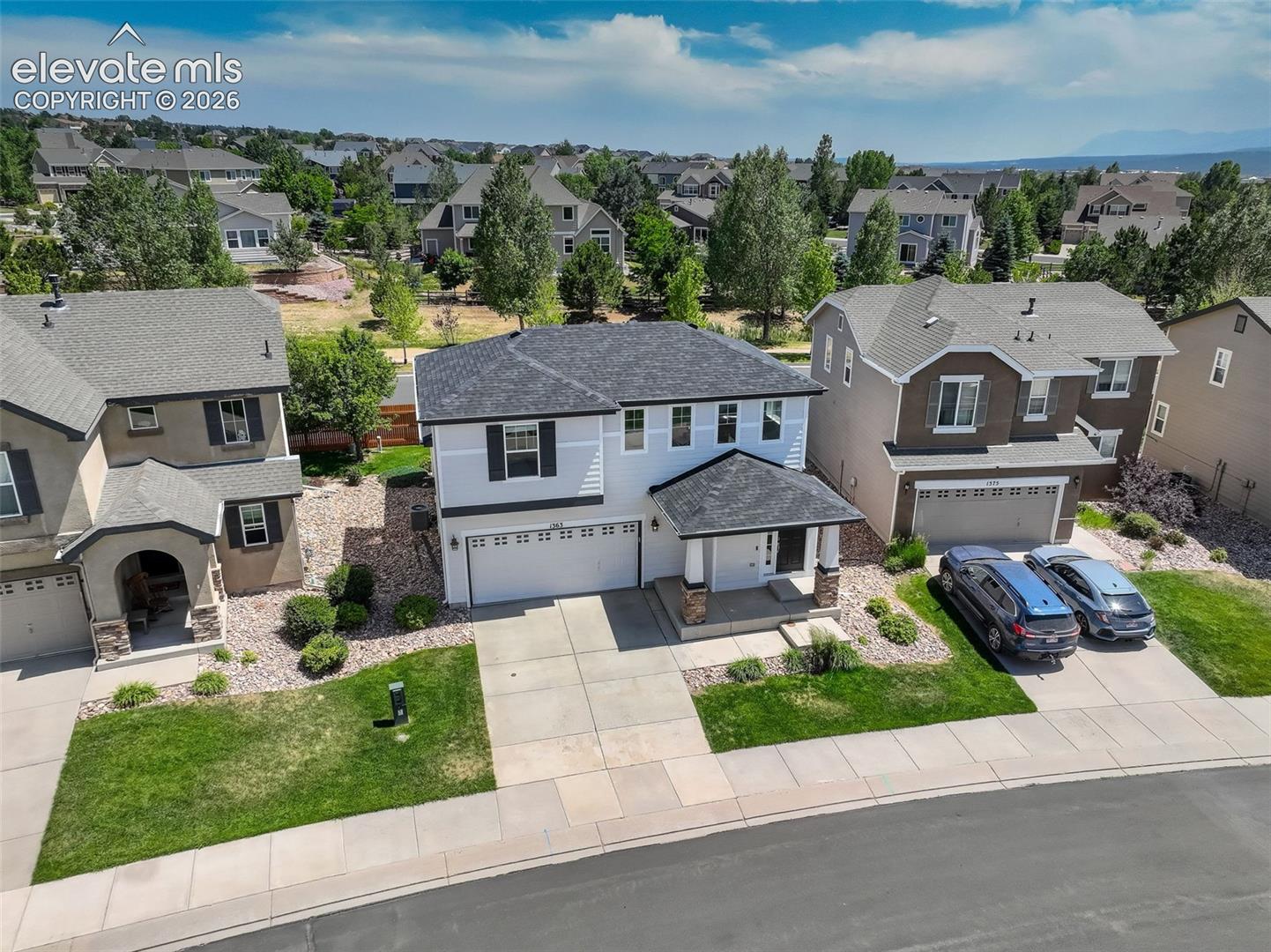 Listing photo 5 for 1363 Yellow Granite Way