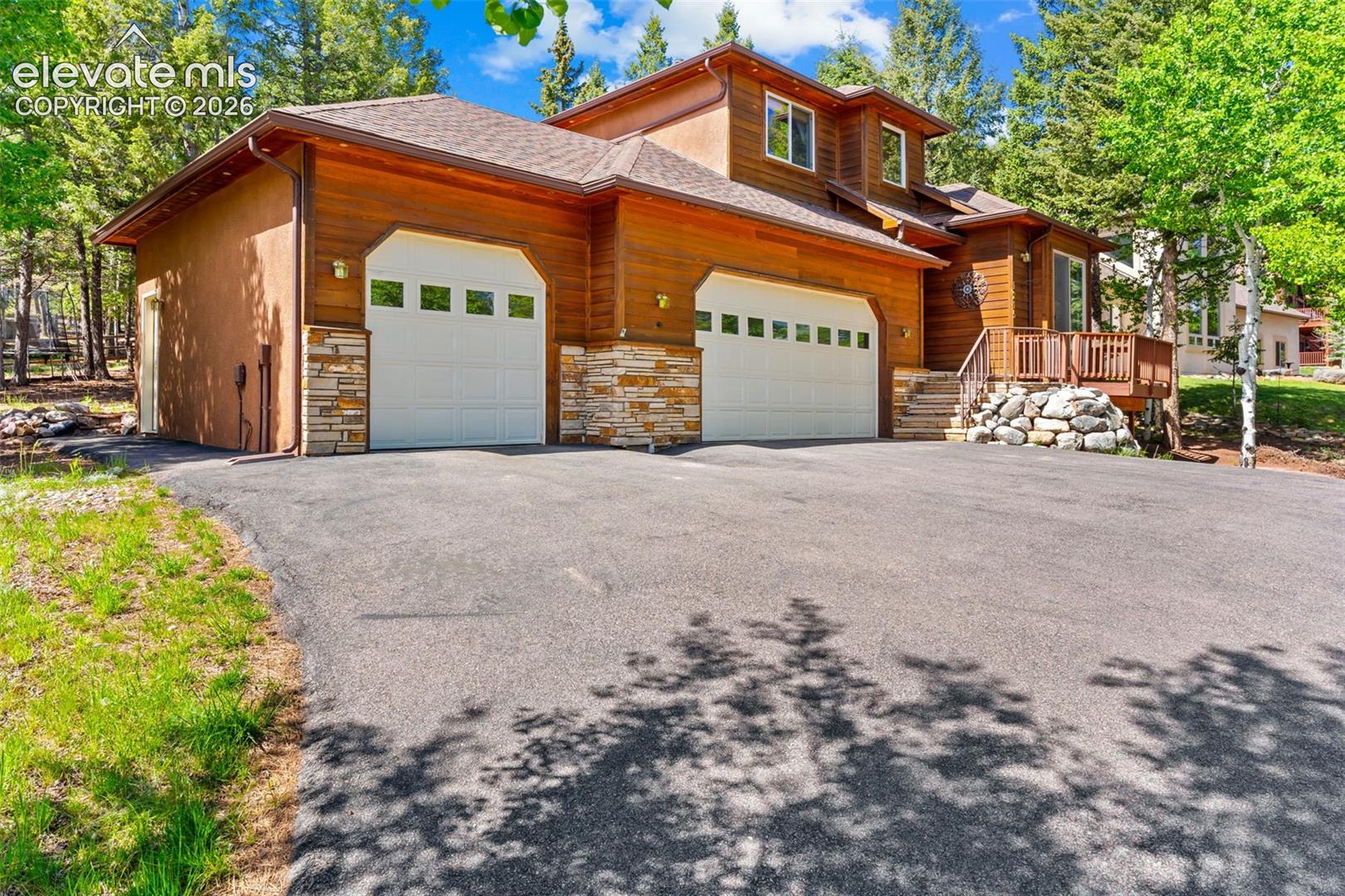 1215 Karen Lane — listing photo