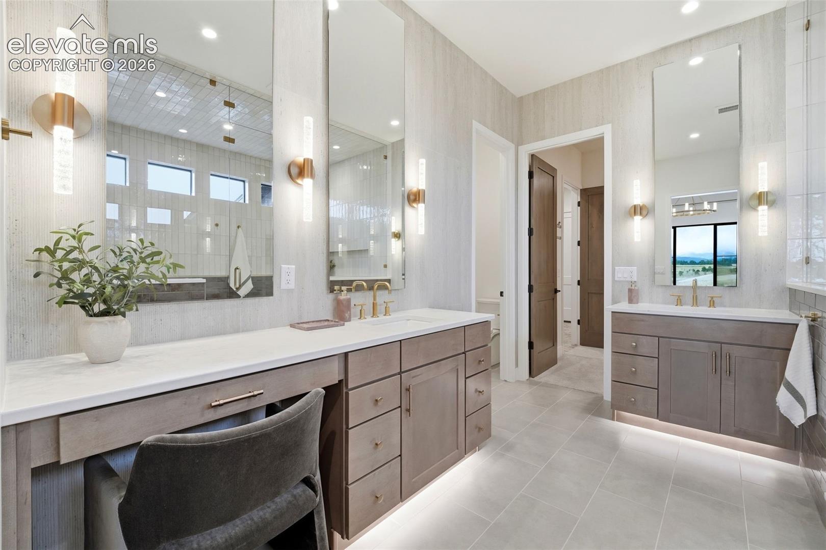 Listing photo 17 for 15390 Sandbagger Drive