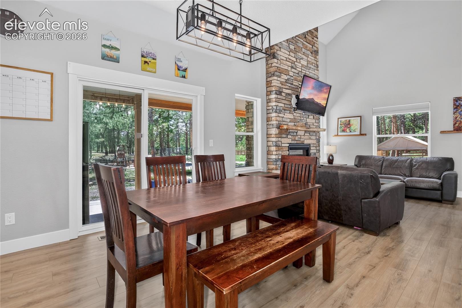 Listing photo 8 for 9920 Hodgen Road