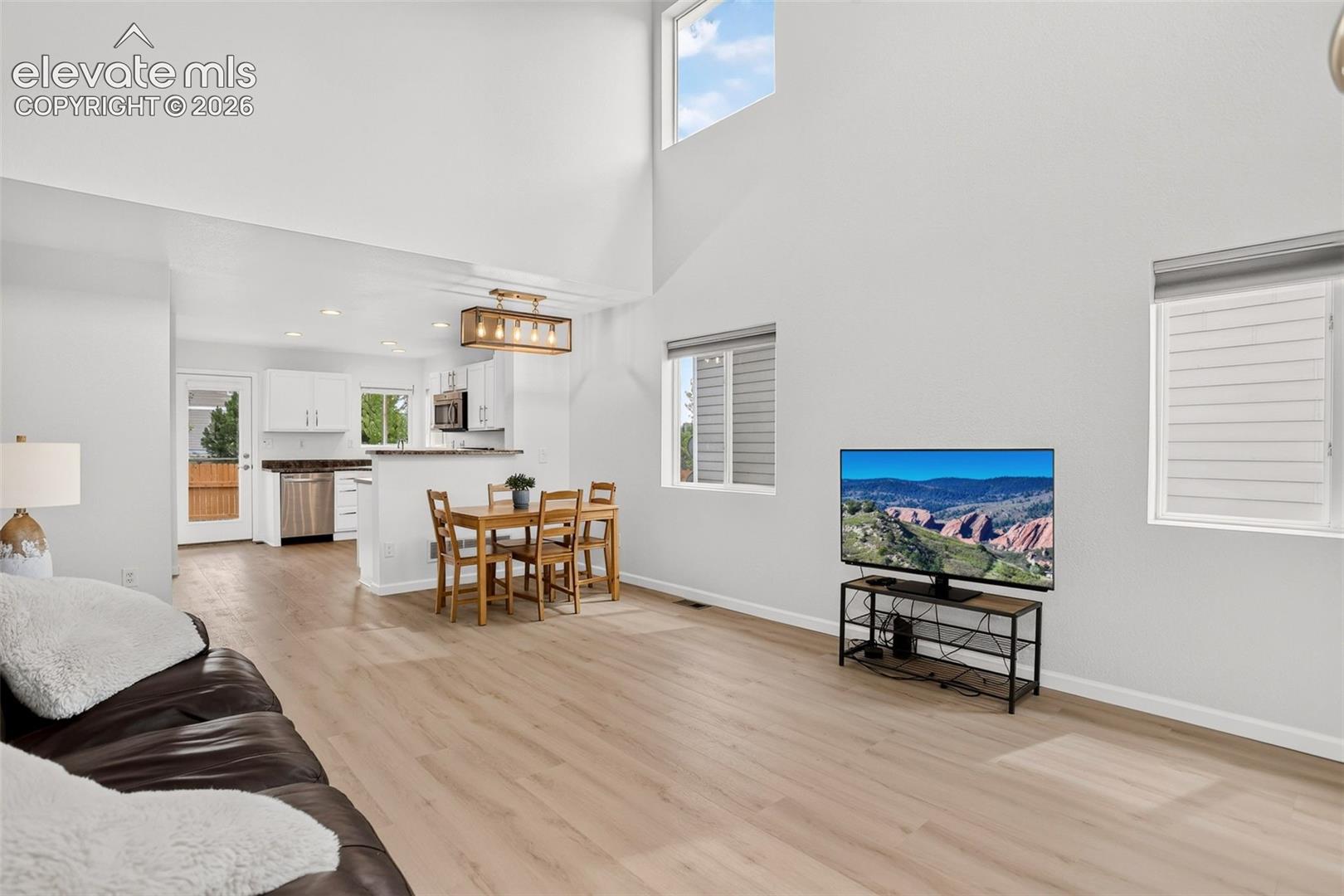 Listing photo 17 for 1363 Yellow Granite Way