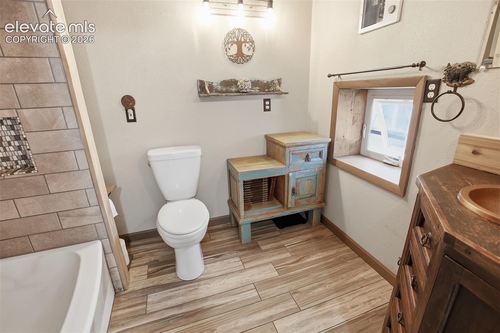 111 Pine Street, photo 12