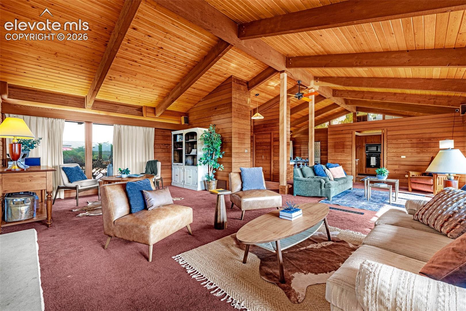 Listing photo 14 for 1210 E High Point Lane