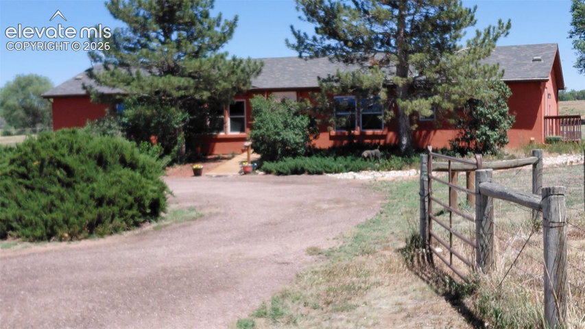 10275 Link Road — listing photo