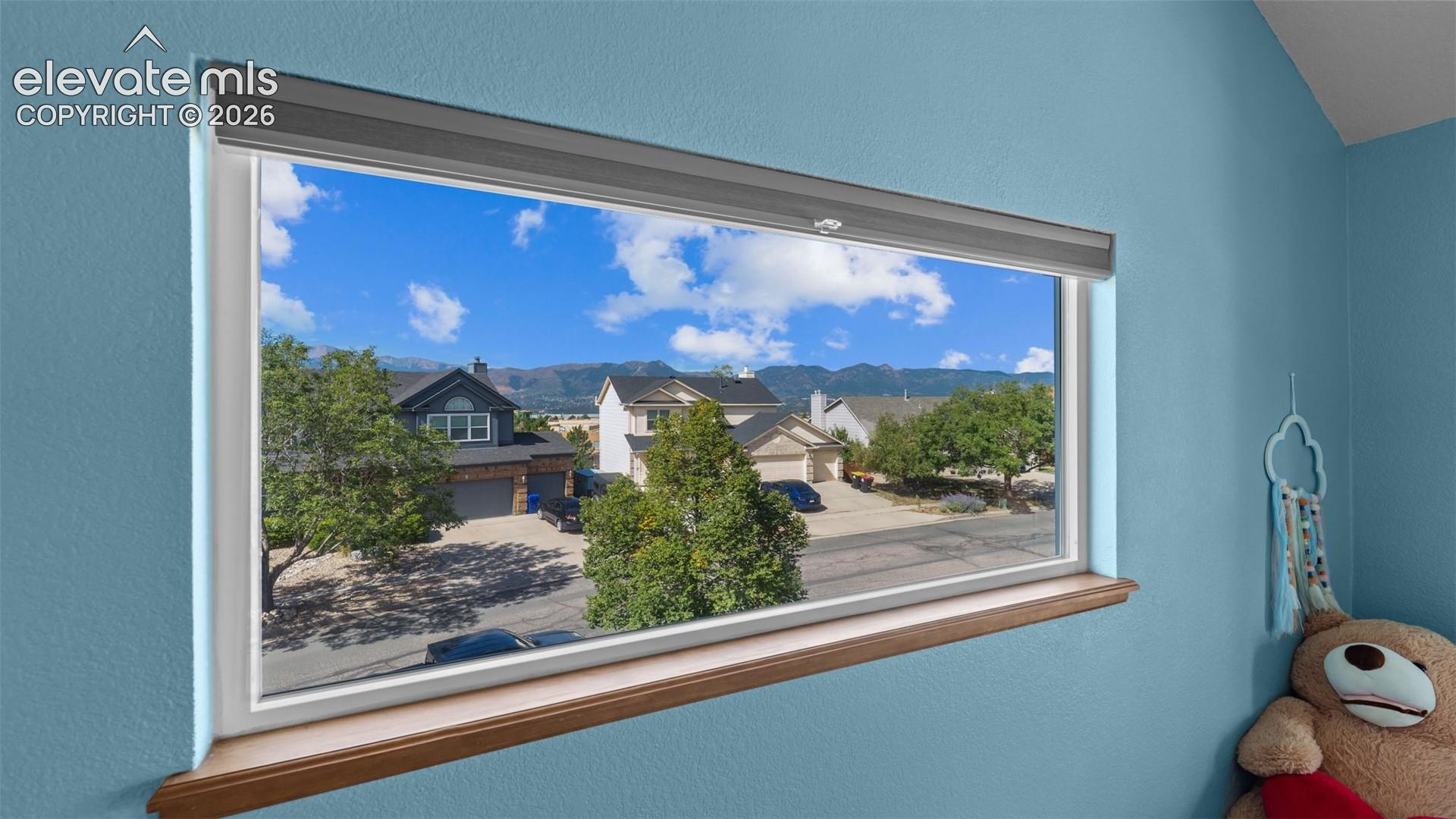 Listing photo 16 for 2405 Linenhall Court