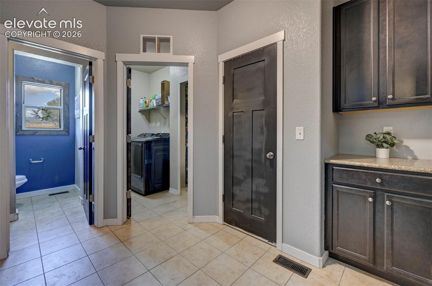Listing photo 18 for 9428 Torecco Court