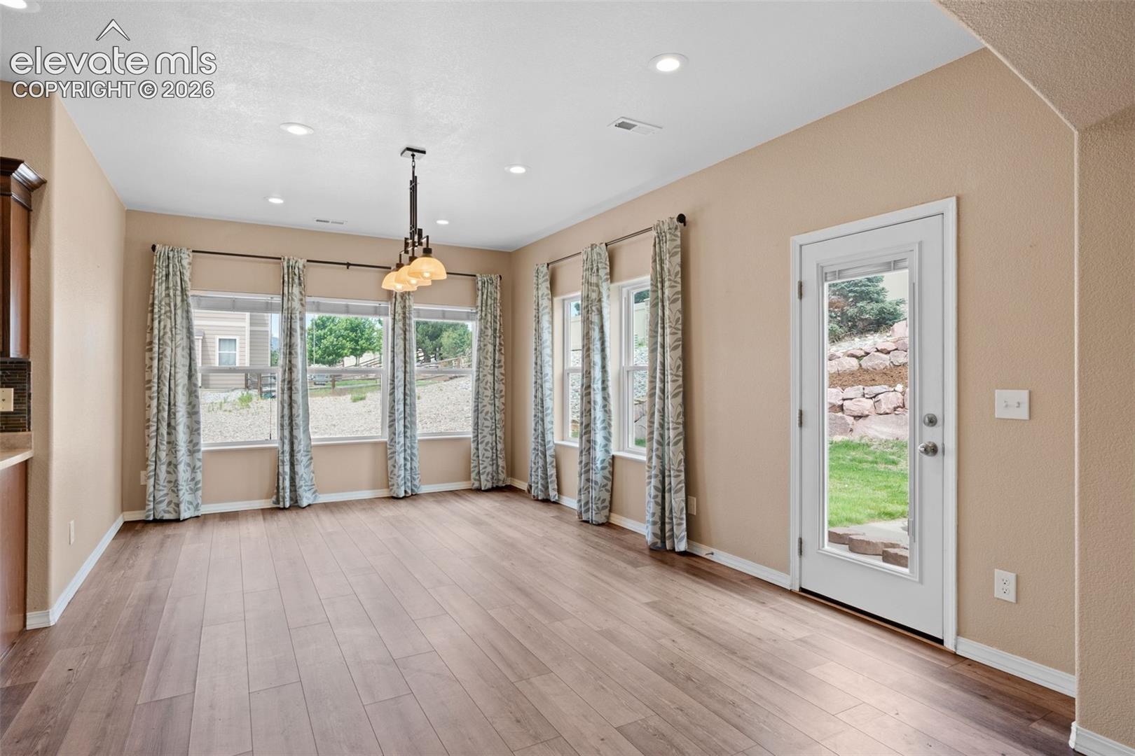 Listing photo 12 for 1295 Diamond Rim Drive