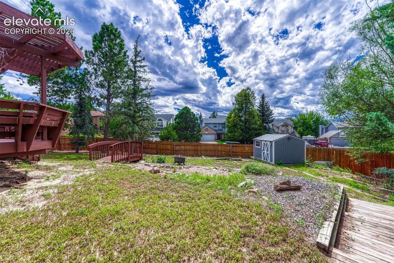 Listing photo 33 for 7510 Hickorywood Drive