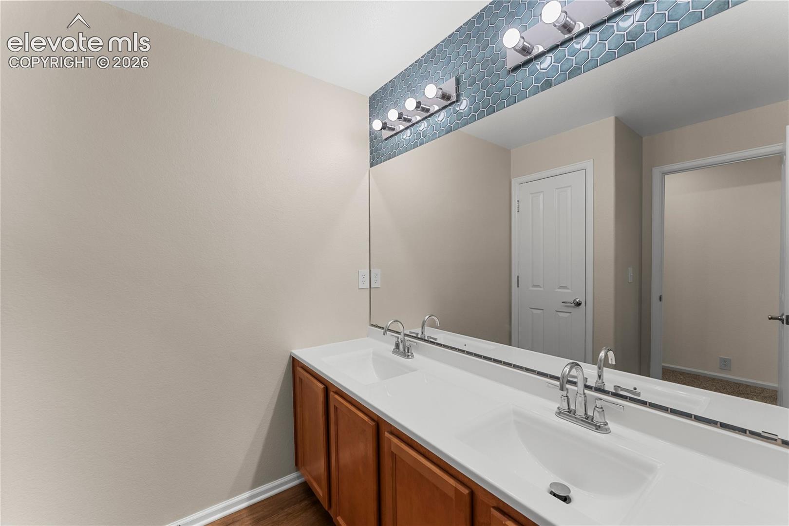 Listing photo 17 for 8140 Elk River View