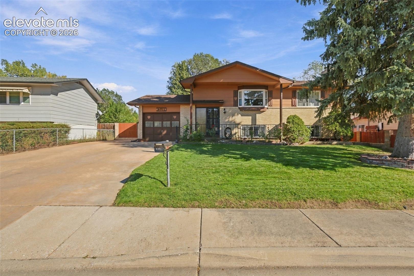 Listing photo 36 for 319 Fairfax Street