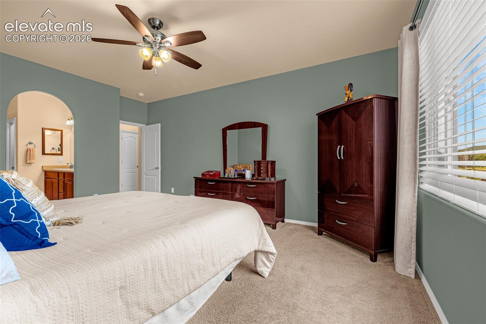 Listing photo 17 for 10638 Mt Emerald Drive