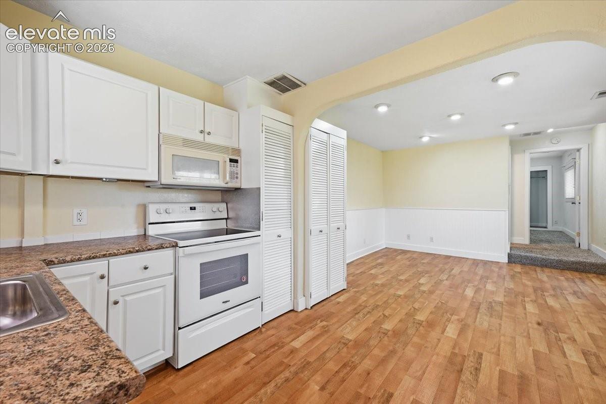 912 Sheridan Avenue, photo 36