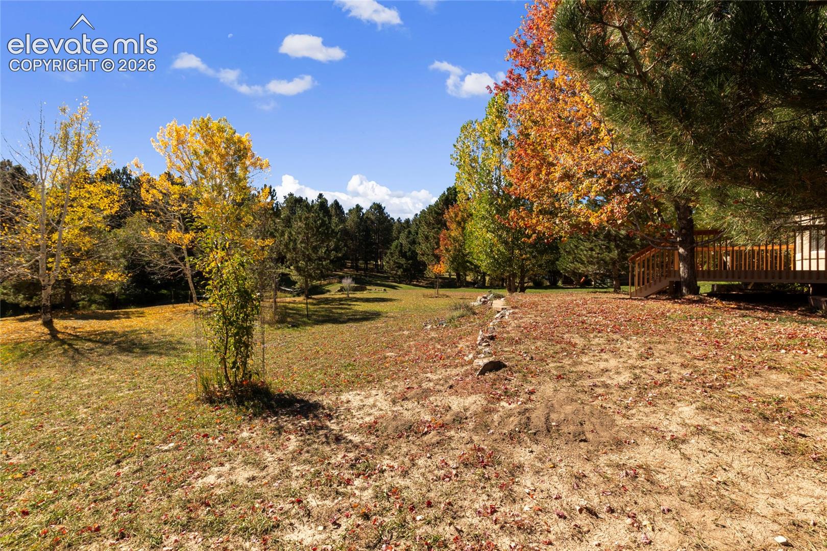 Listing photo 37 for 19905 Riverglen Lane