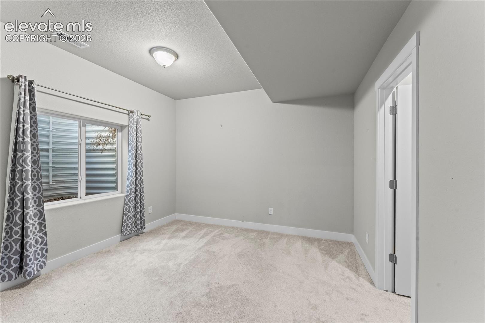 Listing photo 16 for 7815 Ochre View
