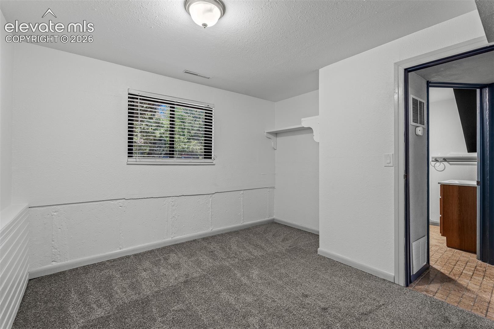 1675 Mineola Street, photo 32