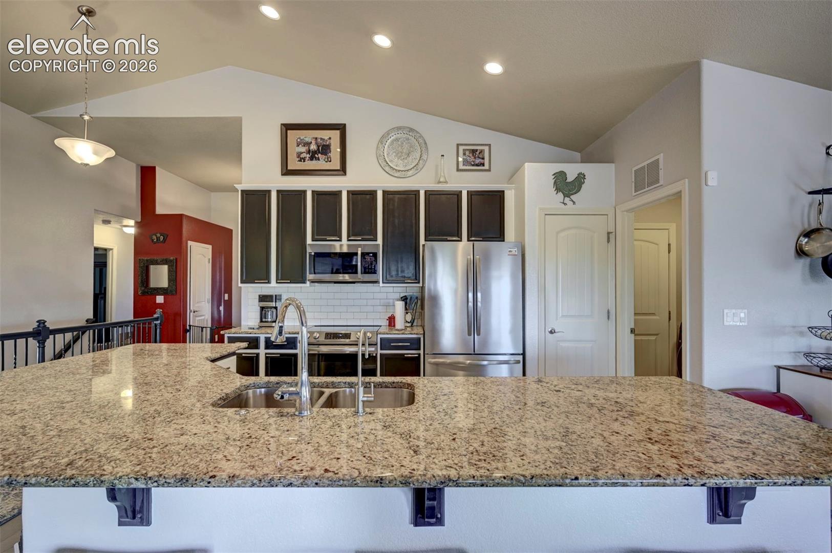 Listing photo 11 for 13713 Park Meadows Drive