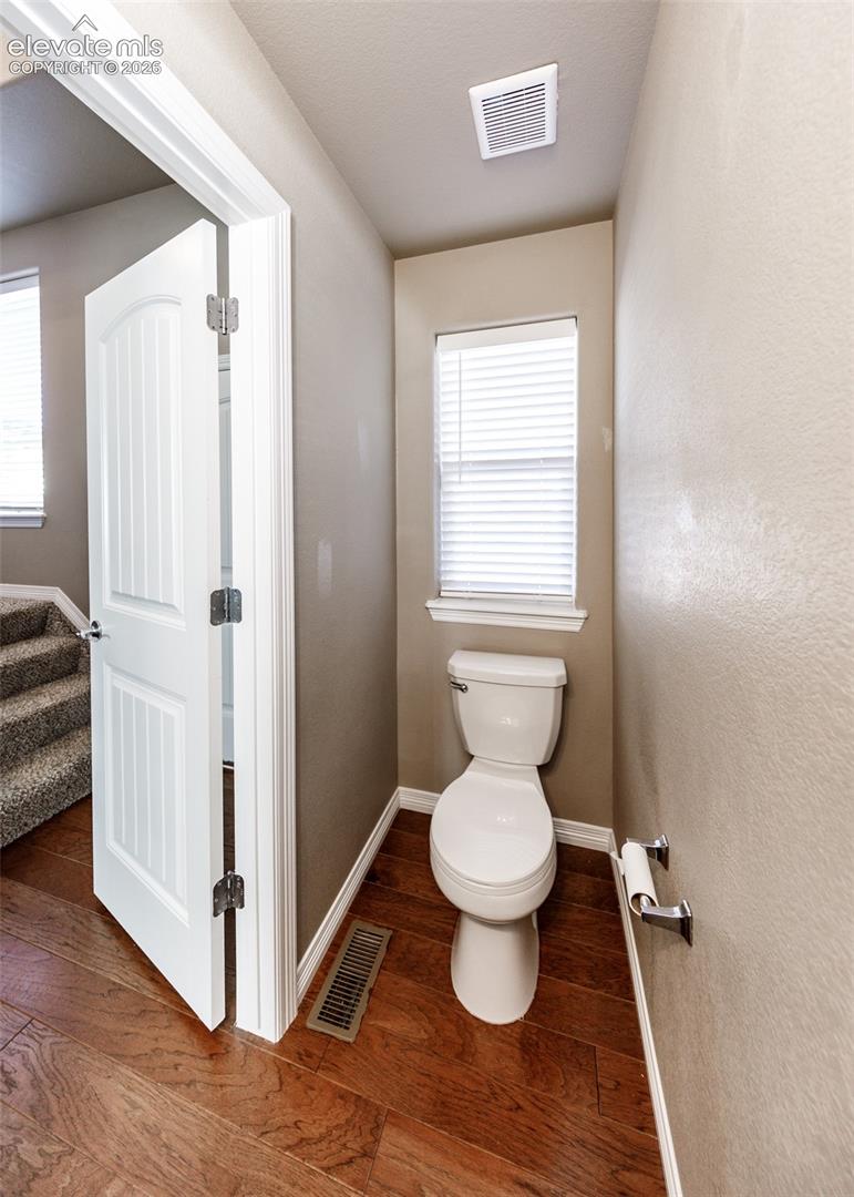 6977 Winnicut Drive, photo 11