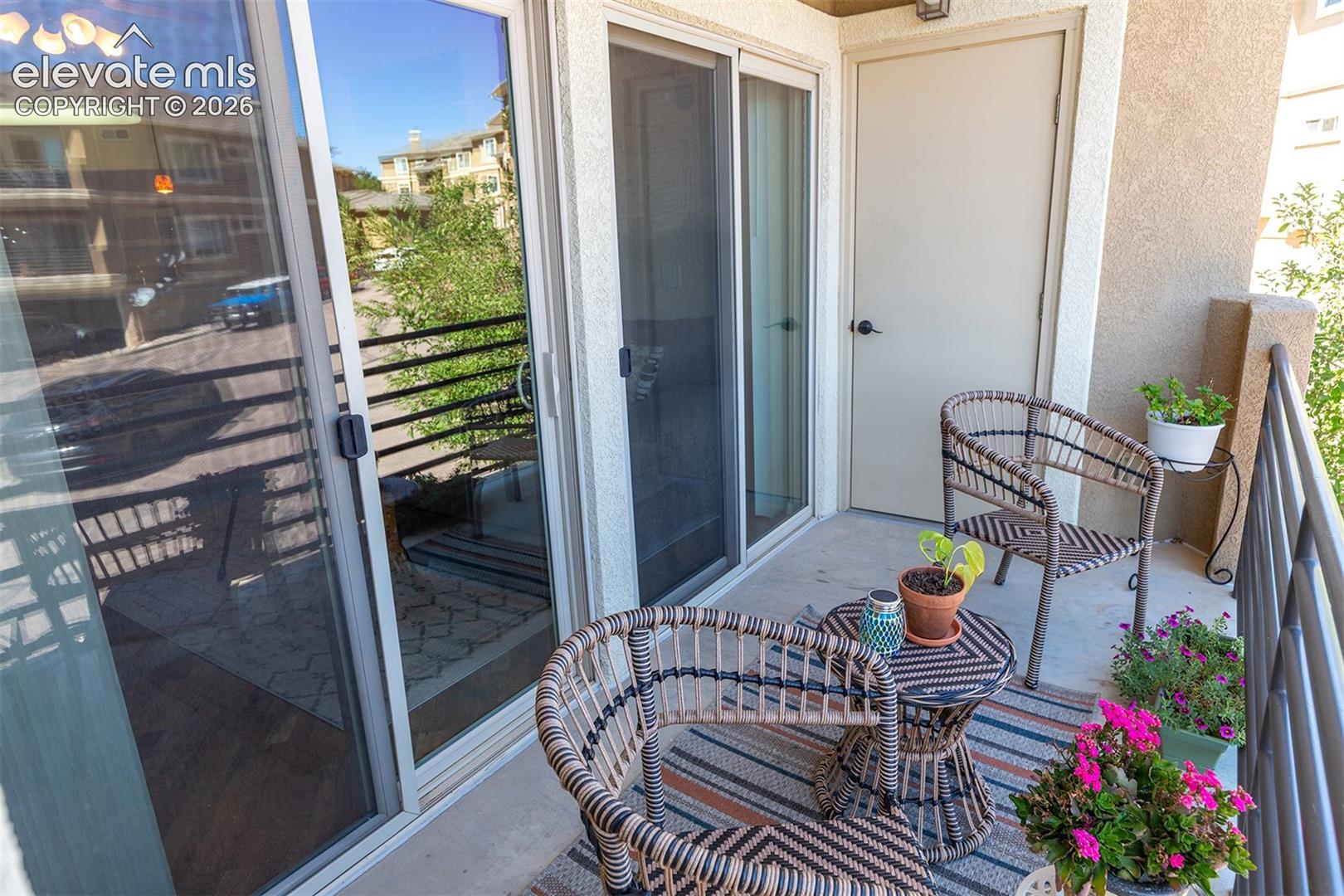 Listing photo 23 for 2085 Montura View 102