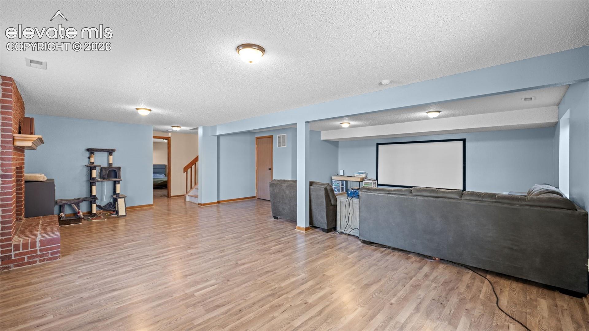 Listing photo 19 for 1180 Goodview Court