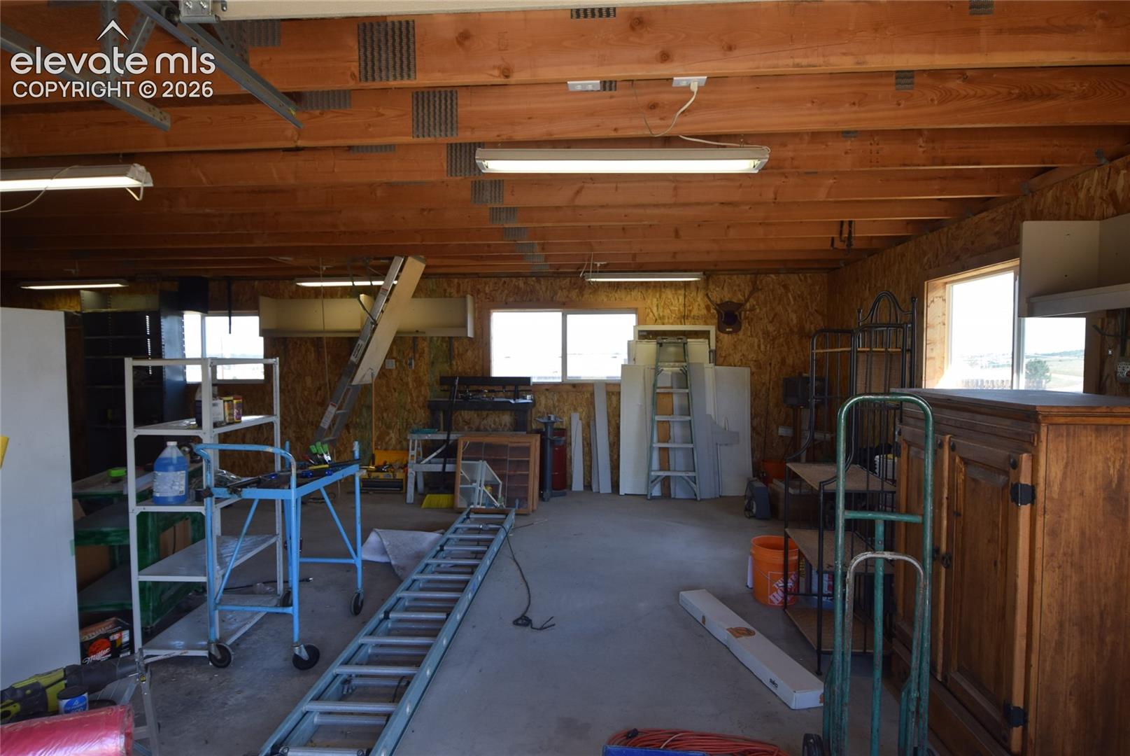 Listing photo 43 for 877 Maid Marian Drive