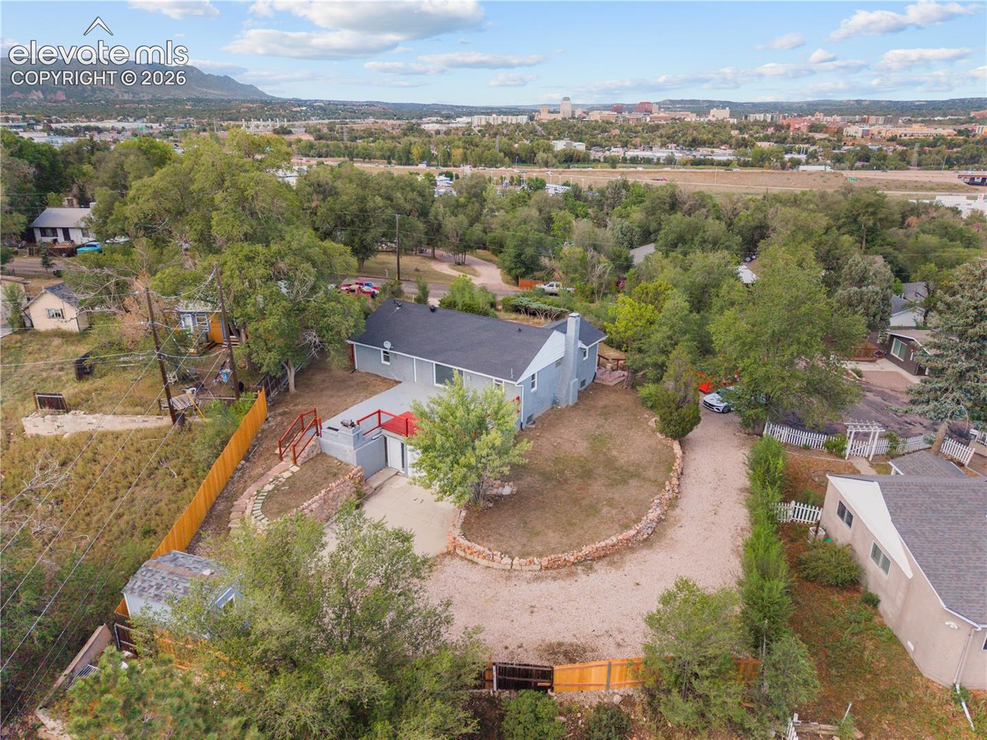 Listing photo 32 for 1606 Navajo Circle