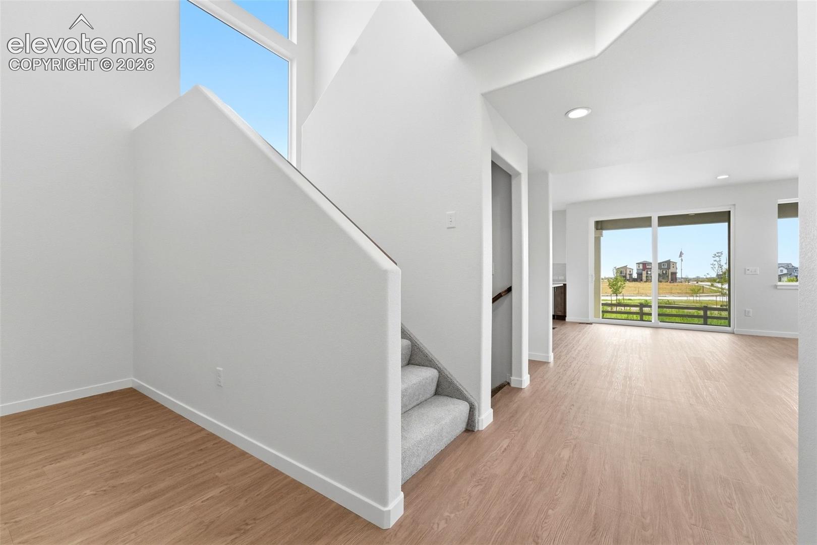 Listing photo 3 for 9283 Old Divide Drive