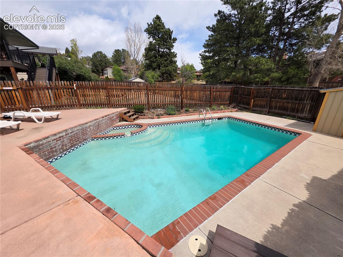 Listing photo 38 for 420 Allegheny Drive