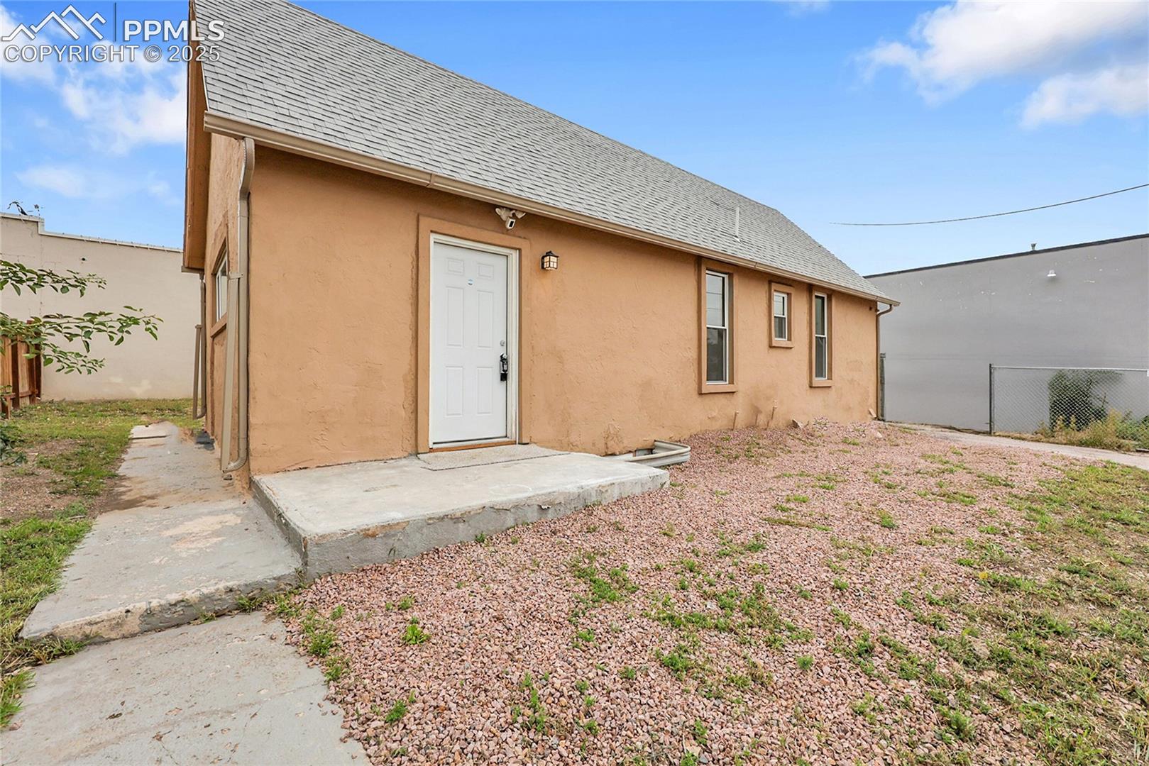 106 Las Vegas Street