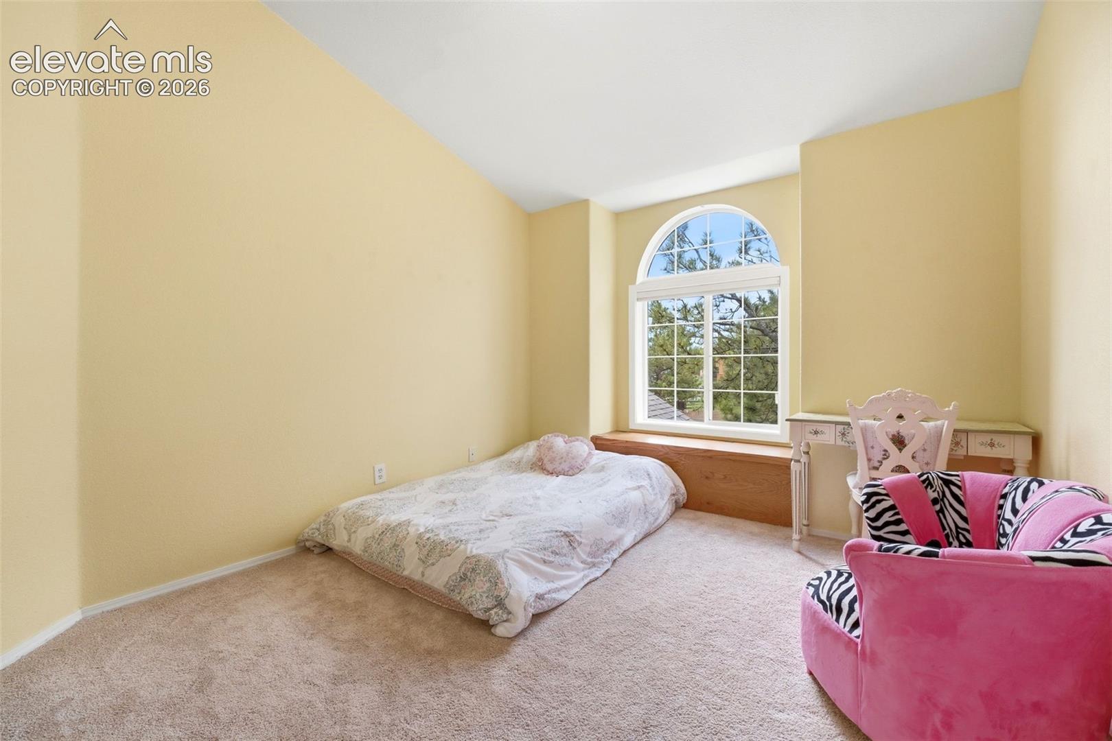 Listing photo 19 for 2221 Valley View Drive
