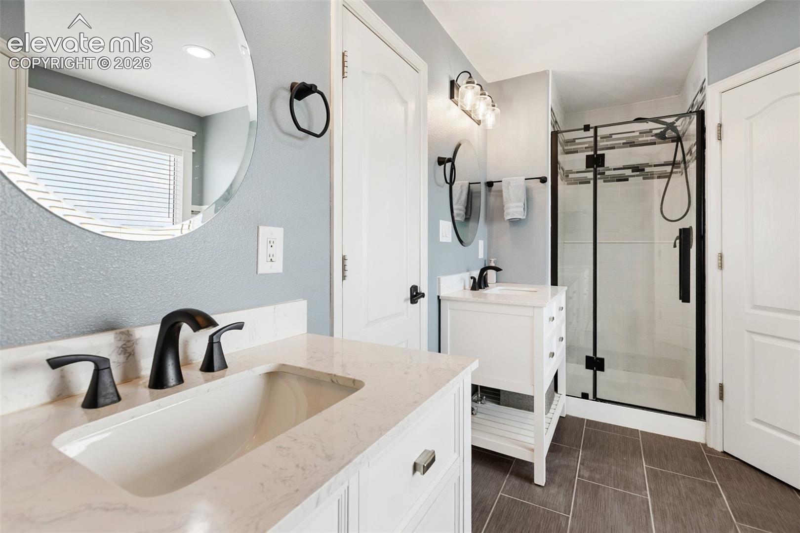 Listing photo 16 for 541 S El Charro Drive