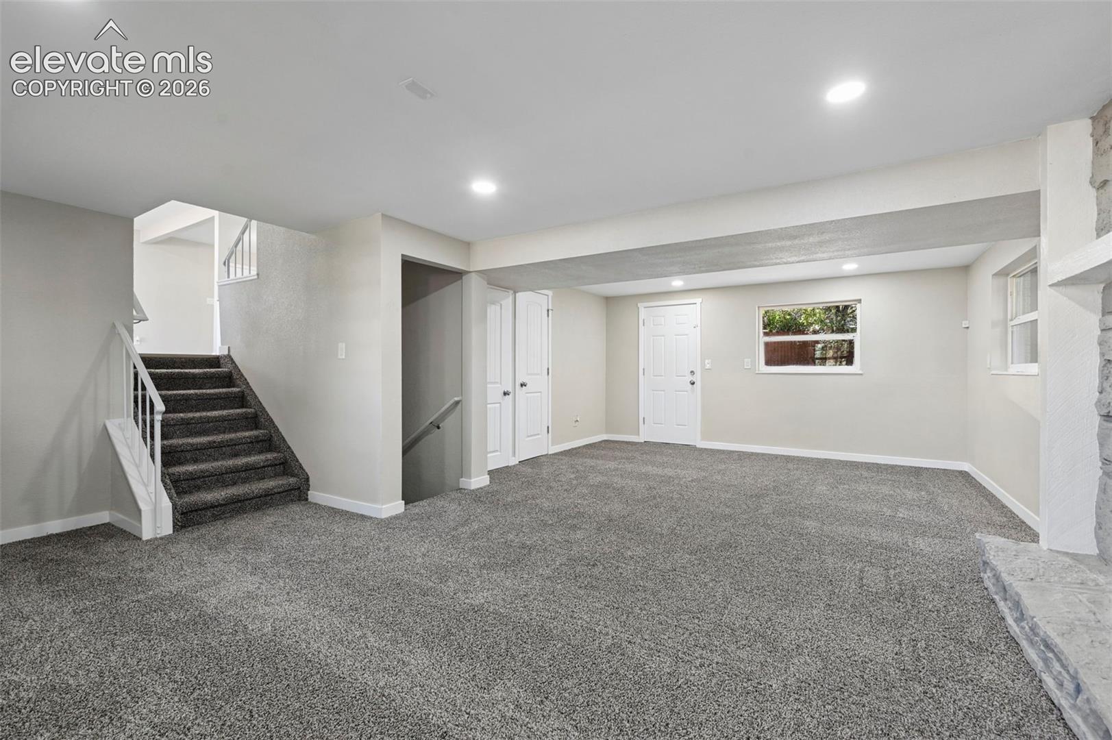 Listing photo 32 for 7313 Colonial Drive