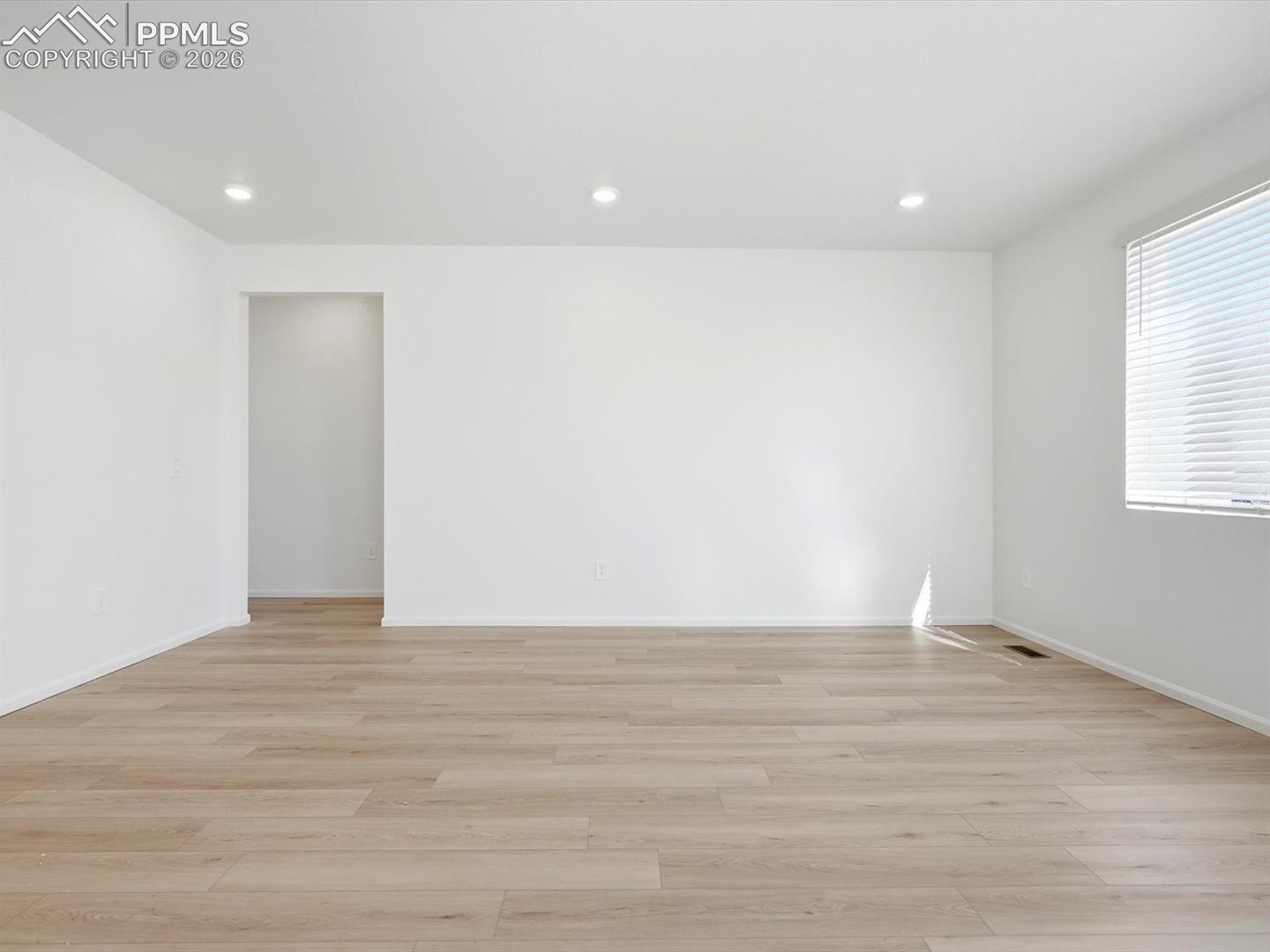 Listing photo 11 for 13219 Valley Peak Drive