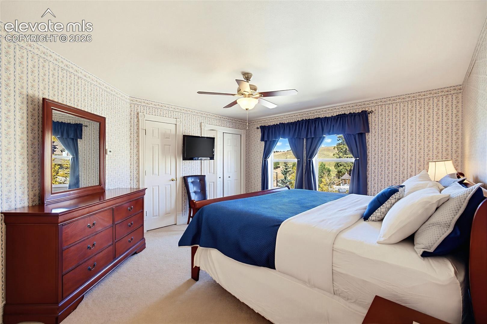 Listing photo 29 for 222 E Placer Street