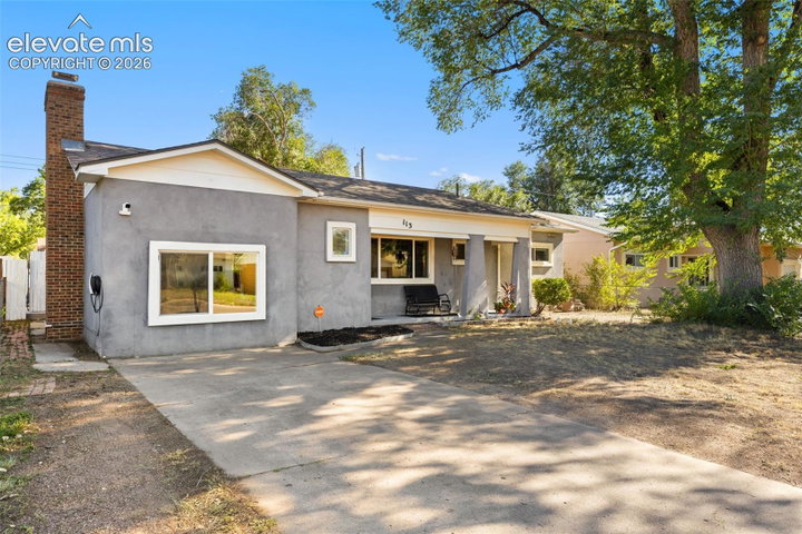 113 Everett Drive — listing photo
