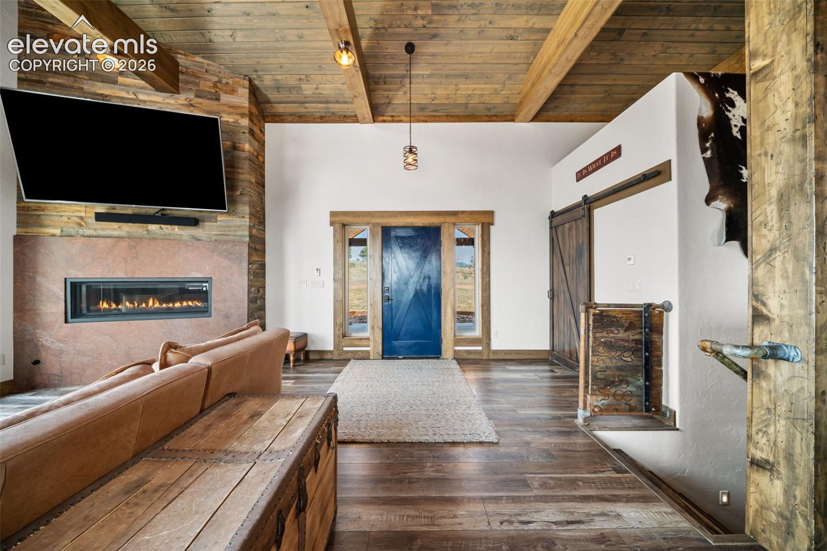 Listing photo 7 for 757 County Road 863 NA