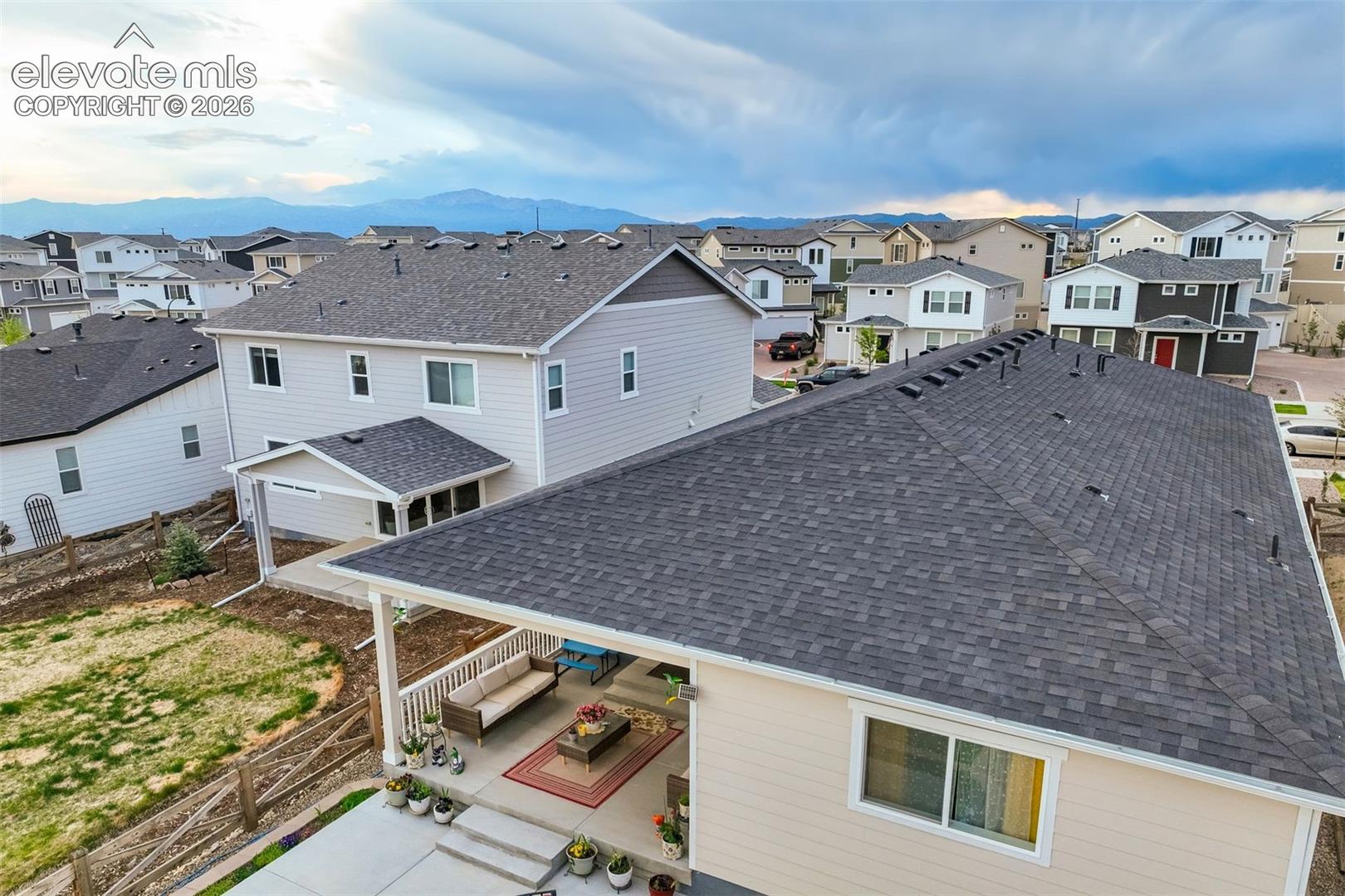 5689 Mammoth Lane, photo 43