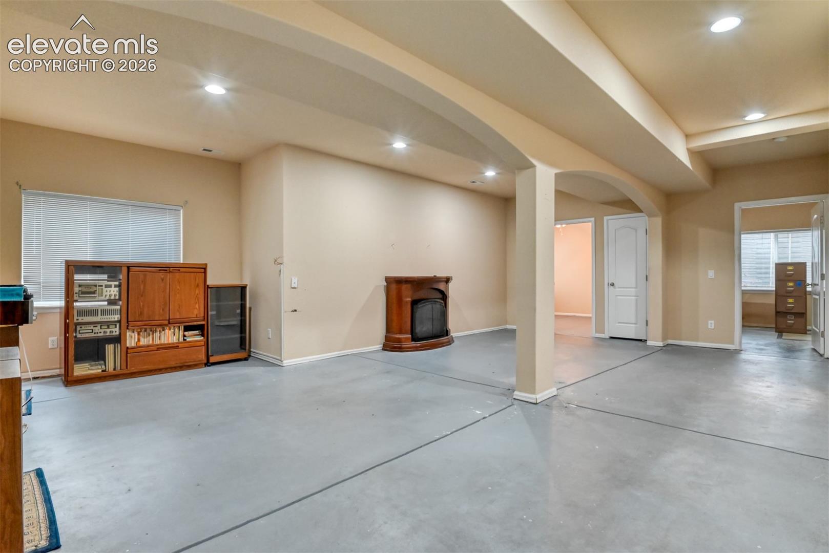 Listing photo 32 for 7985 Kettle Drum Street